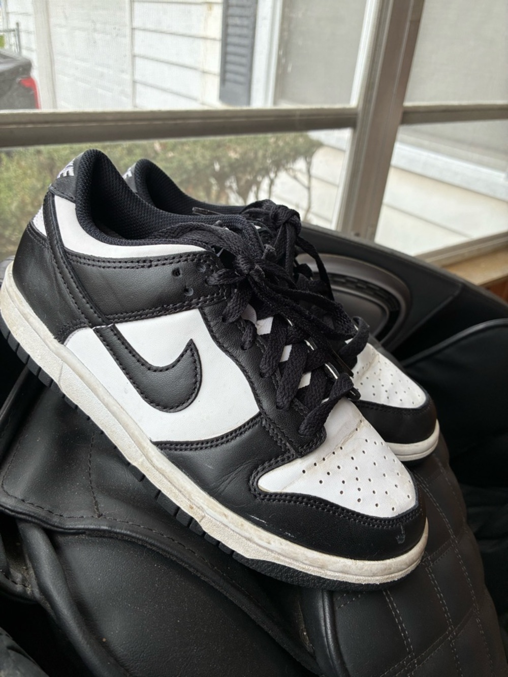 Nike Black and White Low-Top Sneakers - Swoosh Detail